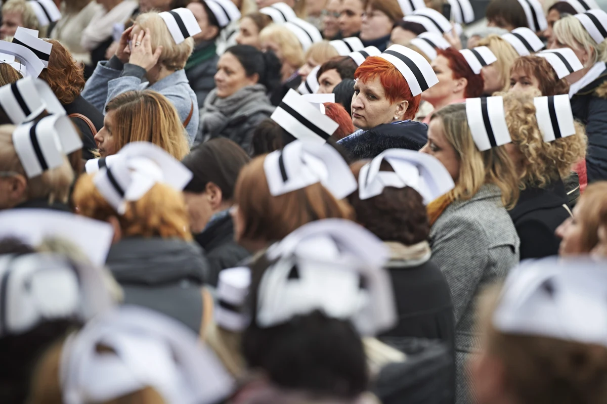 ​Będą protesty pielęgniarek w całym kraju. W przyszłym tygodniu w miastach wojewódzkich planowane są demonstracje. W maju natomiast pielęgniarki będą strajkować, na razie ostrzegawczo, przez 2 godziny.