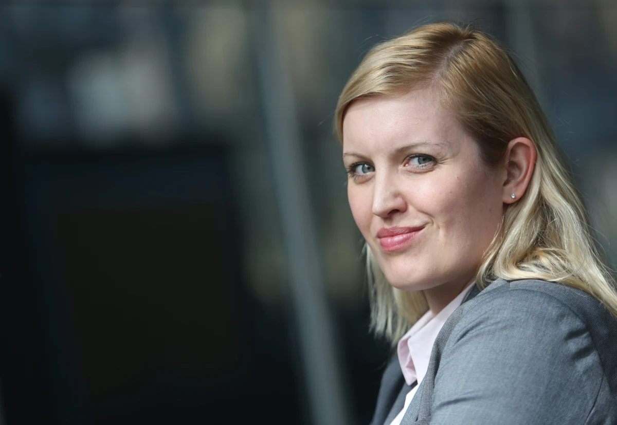 "Będę walczyć. Wystartuję w kolejnym konkursie" - zapowiada w rozmowie z RMF FM niedoszła prezes ZUS. 31-letnia Katarzyna Kalata nie przeszła ostatniego, ustnego egzaminu na stanowisko szefa Zakładu Ubezpieczeń Społecznych. "Jestem oburzona jego przebiegiem" - powiedziała naszemu reporterowi Grzegorzowi Kwolkowi.