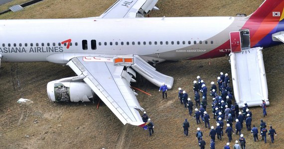 27 osób zostało rannych po tym jak Airbus A320 południowokoreańskich linii lotniczych Asiana Airlines zjechał z pasa startowego podczas lądowania na lotnisku w Hiroszimie (Japonia). Samolot leciał ze stolicy Korei Południowej, Seulu. Na pokładzie było 81 osób.