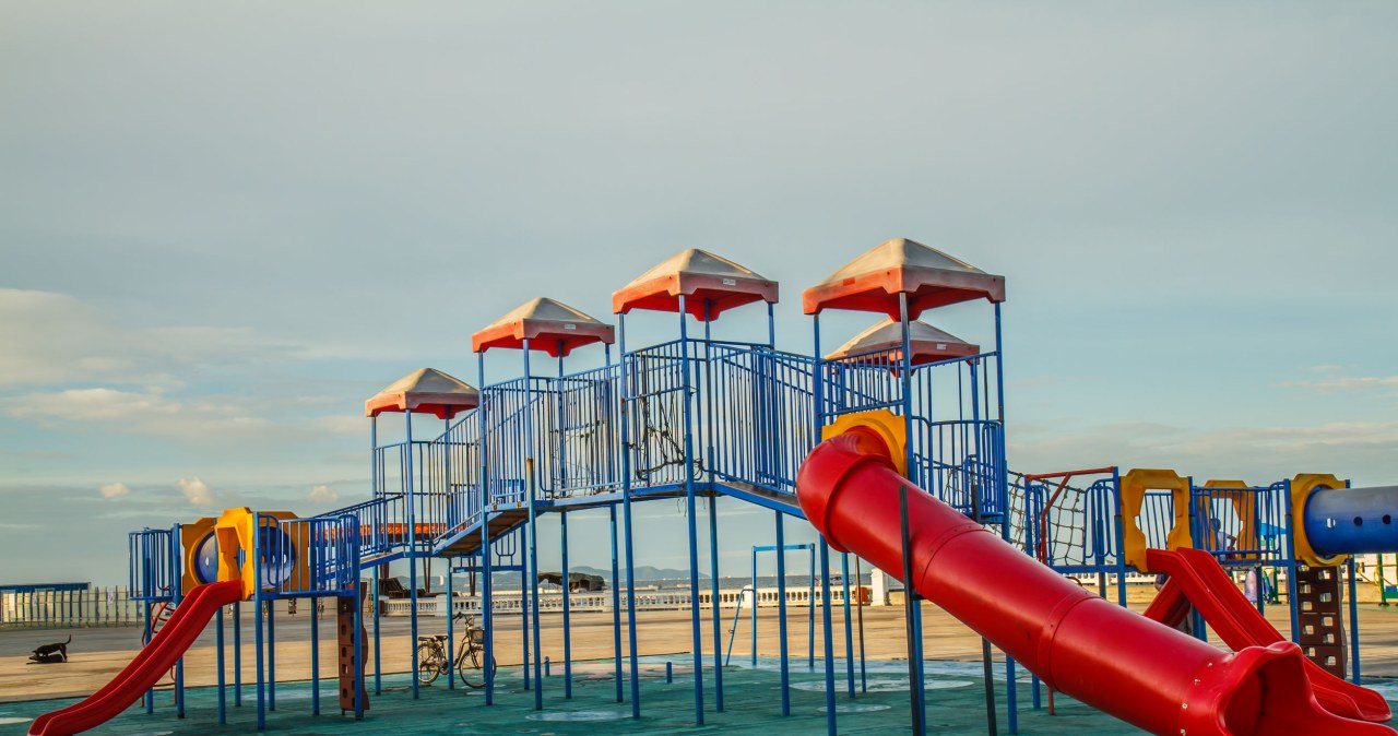 Plac zabaw z granulatu opon może uwalniać szkodliwe substancje