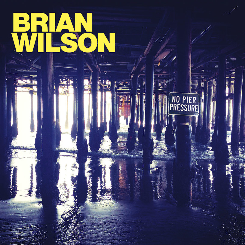 Brian Wilson przy okazji swojego najnowszego albumu nie miał ambicji nagrać drugiego "SMiLE". Z jednej strony to dobrze, bo na "No Pier Pressure" nie trzeba było czekać czterdzieści lat. Z drugiej, aż trudno uwierzyć, że autorem płyty jest ten sam perfekcjonista, który kilka dekad temu stworzenie dzieła życia przepłacił chorobą psychiczną.

