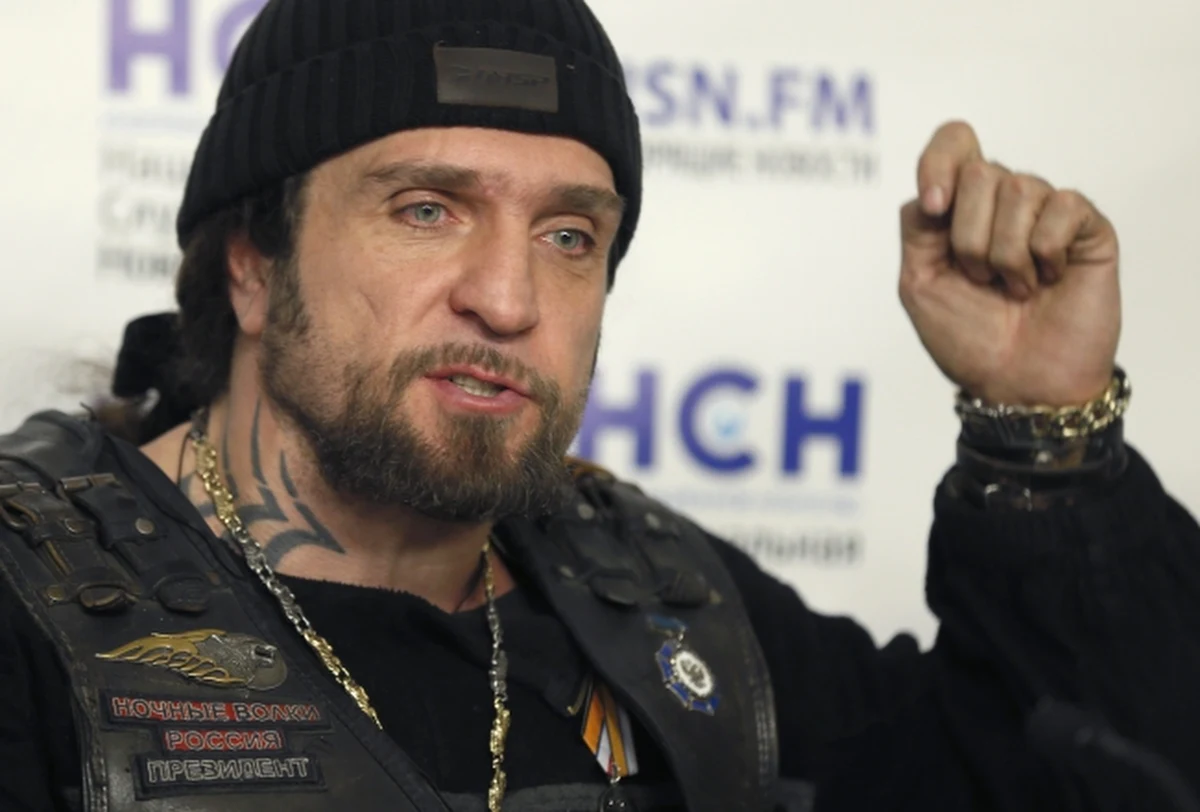 "Szanuję Polaków i ich historię" – deklaruje lider Nocnych Wilków, kontrowersyjnego rosyjskiego gangu motocyklowego, który zapowiada przejazd przez Polskę. "Liczę na pomoc polskich motocyklistów" – dodaje Aleksander "Chirurg" Załdostanow. 