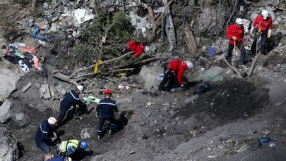 Katastrofa airbusa w Alpach. Identyfikacja ofiar potrwa do końca maja 