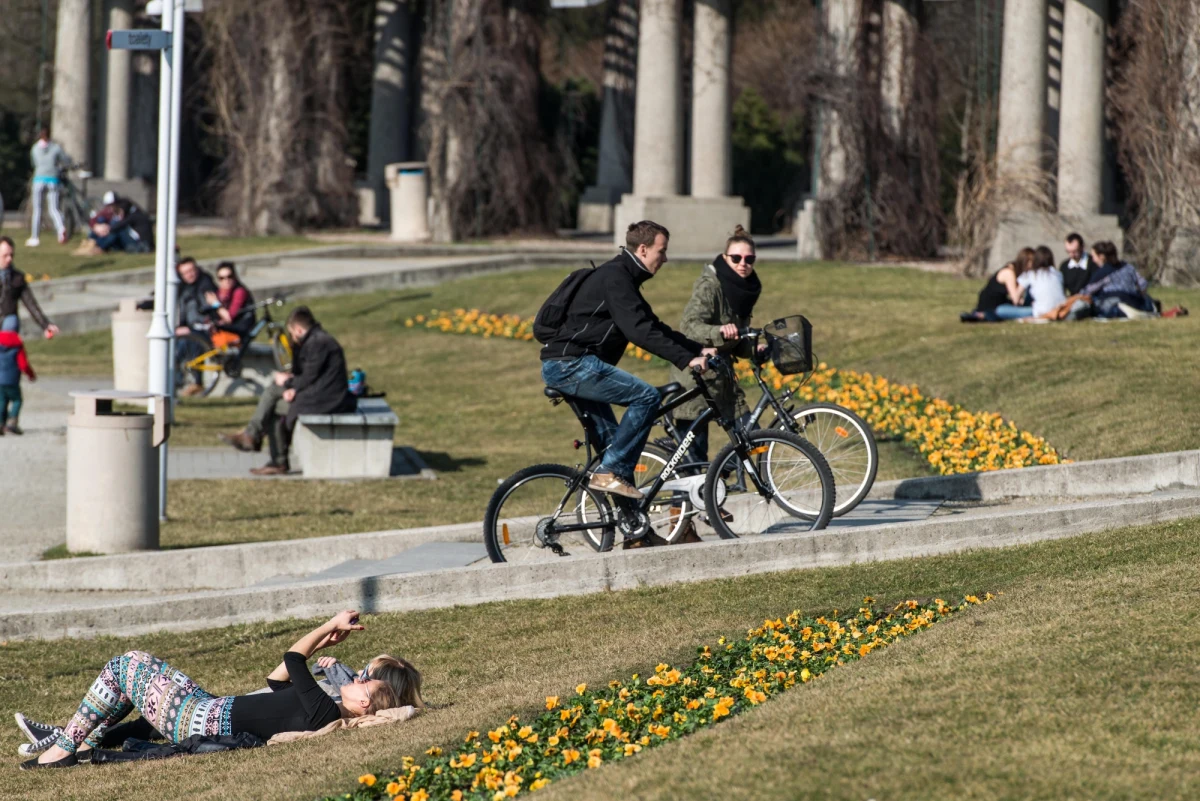 Marzec 2015 roku był najcieplejszy od 1880 roku, kiedy zaczęto prowadzić takie pomiary. Tak wynika z opublikowanego komunikatu amerykańskiej Narodowej Służby Oceanicznej i Meteorologicznej (NOAA).