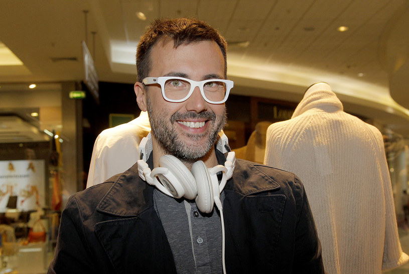 Juror programu "Twoja twarz brzmi znajomo", popularny DJ Adamus został wybrany do przygotowania muzycznej oprawy gali Fryderyki 2015.