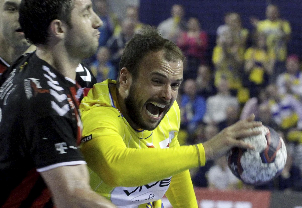 FC Barcelona będzie rywalem Vive Tauronu Kielce w meczu półfinałowym Final Four Ligi Mistrzów piłkarzy ręcznych. W drugim półfinale spotkają się THW Kiel i MKB Veszprem. Losowanie par odbyło się w Kolonii, gdzie w dniach 30-31 maja odbędzie się turniej. 