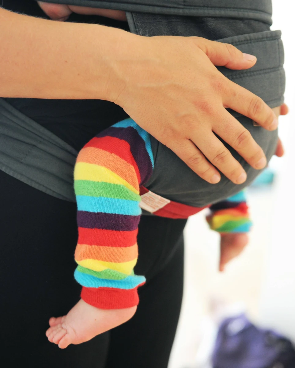 Rodzice w Polsce coraz częściej nadają imiona obcego pochodzenia. Taką możliwość wprowadzono od 1 marca. Trzeba jednak pamiętać, aby imię nie było zdrobniałe, uwłaczające ani ośmieszające.