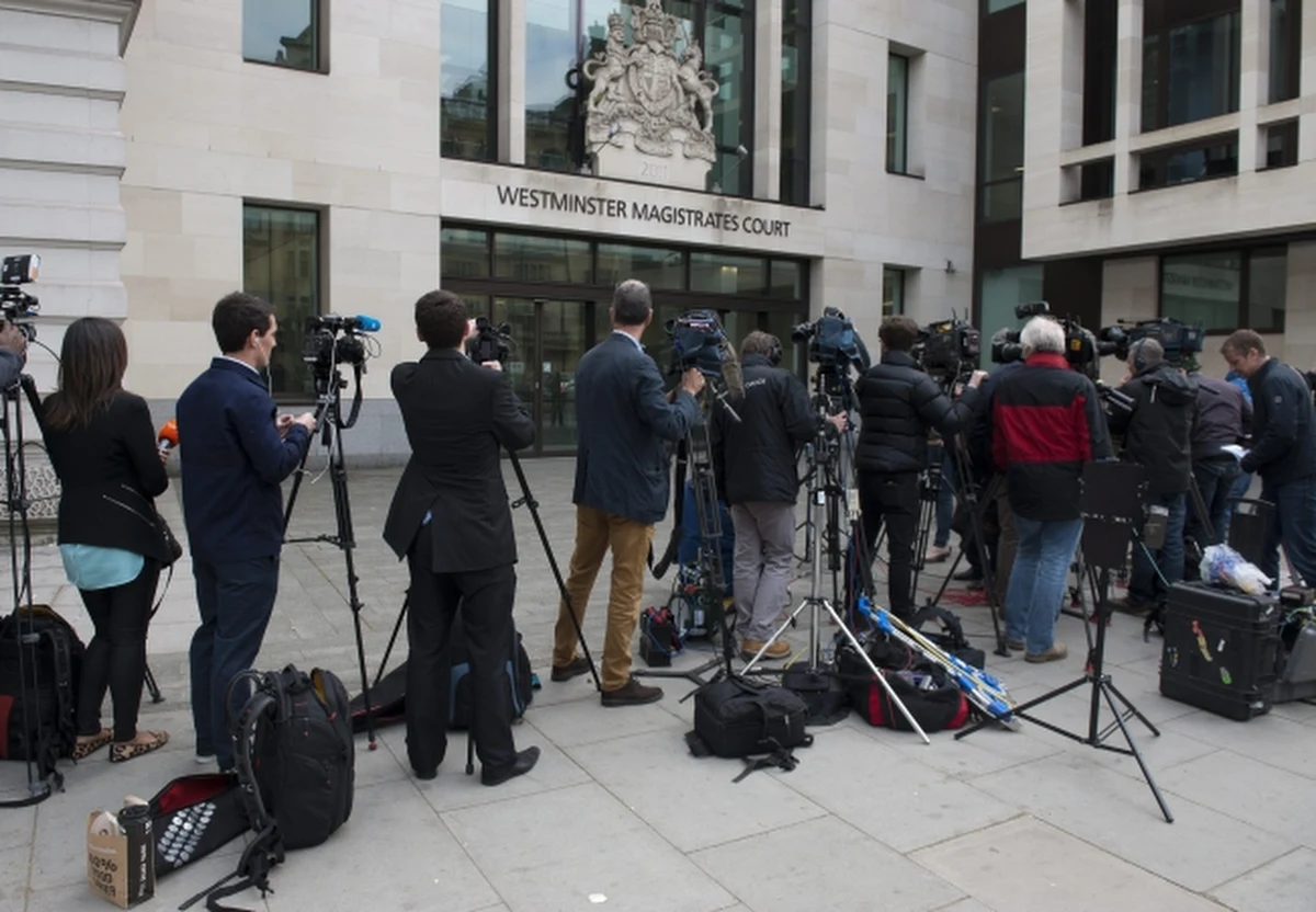 USA domagają się od W. Brytanii ekstradycji Navindra Singha Sarao, tradera, któremu zarzuca się, że spowodował załamanie giełdy w Chicago (tzw. flash crash) w 2010 r. Sarao zatrzymano we wtorek. W środę sąd w Londynie wyznaczył kaucję wys. 5,05 mln funtów. 