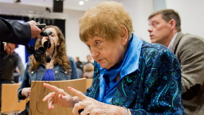 Była więźniarka z Auschwitz podała rękę oprawcy