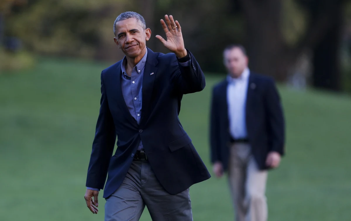 Administracja prezydenta Baracka Obamy zakazała Jamesowi Comeyowi wystosowywania przeprosin za słowa sugerujące, że Polacy byli "wspólnikami" w mordowaniu Żydów w czasie II wojny światowej. Jak podaje "Gazeta Wyborcza", sam szef FBI był skłonny przyznać do niestosownych słów.