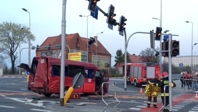 Wypadek w Wałbrzychu. 10 osób rannych