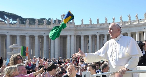 ​Papież Franciszek w swoim przemówieniu podczas spotkania z delegacją Fundacji Jana Pawła II powiedział, że należy wciąż czerpać z jego bogatego dziedzictwa w dziedzinie nauki społecznej. Jej słowem kluczem jest "solidarność" - wskazał podczas spotkania z delegacją Fundacji Jana Pawła II w Watykanie.
