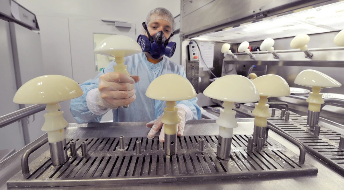 Holenderscy chirurdzy będą rejestrować implanty wszczepiane kobietom. Holandia jest pierwszym krajem na świecie, który wprowadzi tego typu ogólnokrajową dokumentację.