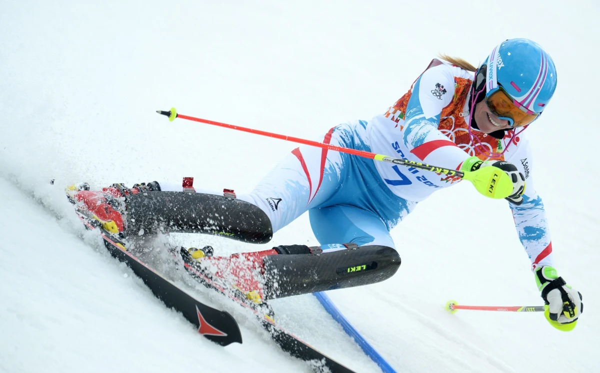 Jedni z najbardziej utytułowanych austriackich alpejczyków - 33-letnia Marlies Schild i cztery lata starszy Benjamin Raich - zostali małżeństwem. "Tak" powiedzieli sobie wczoraj, podczas rodzinnej uroczystości, o czym poinformowała krajowa federacja narciarska.