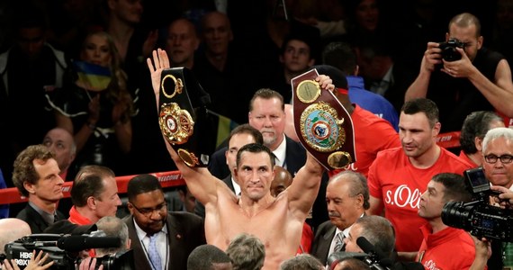 Ukrainiec Władimir Kliczko obronił tytuł bokserskiego mistrza świata wagi ciężkiej federacji WBA, WBO i IBF. Na ringu w nowojorskiej hali Madison Square Garden pokonał jednogłośnie Amerykanina Bryanta Jenningsa. Sędziowie punktowali 118:109, 116:111, 116:111.