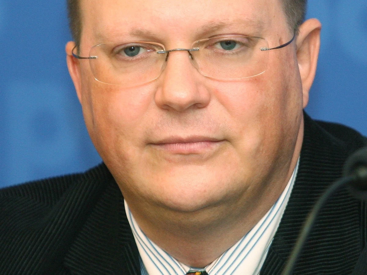 Wojewoda mazowiecki zdecydował o odebraniu rosyjskiemu dziennikarzowi Leonidowi Swiridowowi pozwolenia na pobyt w Polsce. Rosjanin od tej decyzji może się odwołać do Urzędu ds. Cudzoziemców.