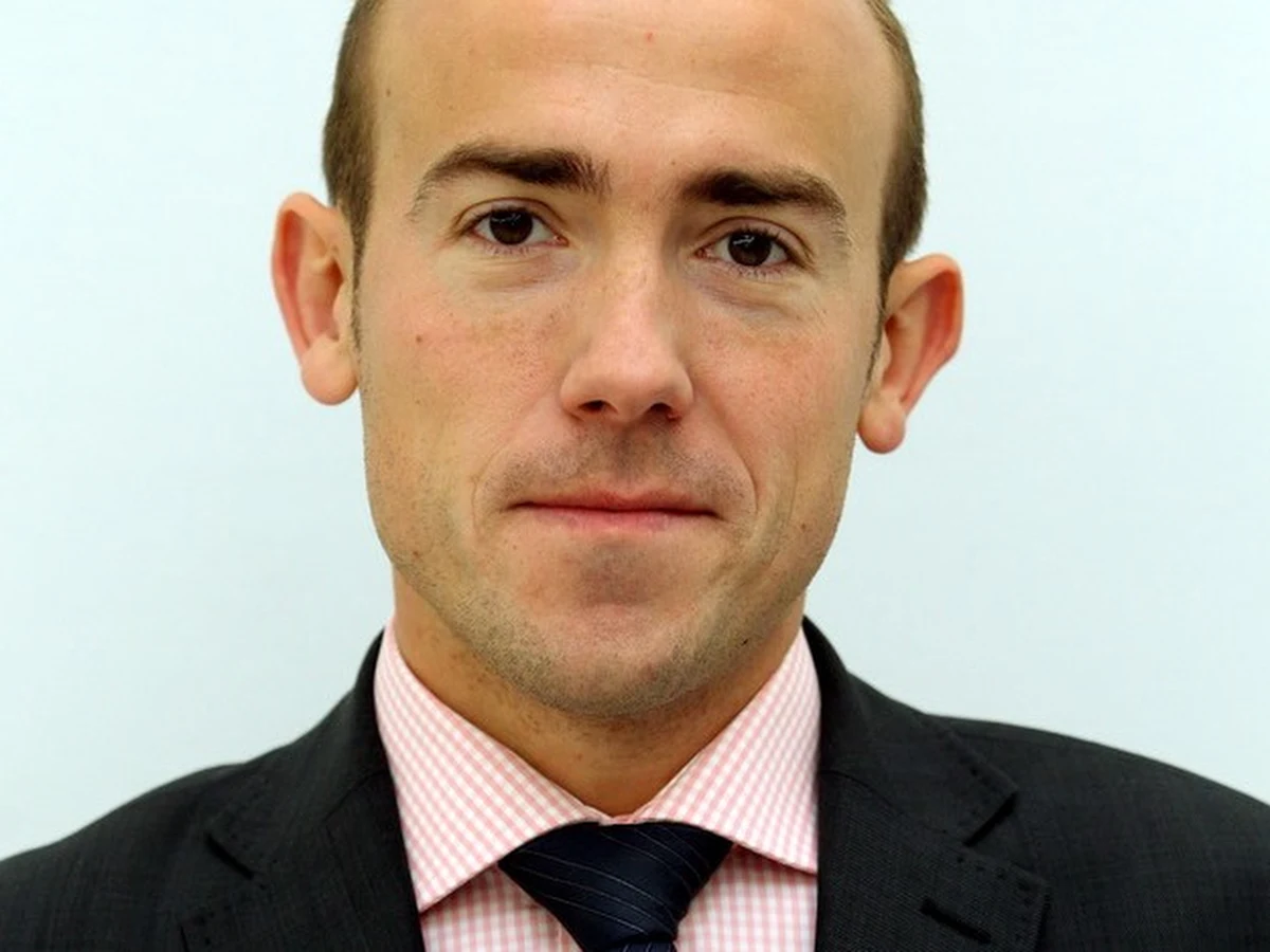 Znakomity prawnik, kompetentny i kulturalny, nawet jeśli się z kimś nie zgadza - takie opinie o Borysie Budce, kandydacie na nowego ministra sprawiedliwości, można usłyszeć w środowiskach prawniczych. O nominacji dla 37-letniego posła PO poinformowała w czwartek premier Ewa Kopacz. Dzień wcześniej do dymisji podał się dotychczasowy szef resortu sprawiedliwości Cezary Grabarczyk.