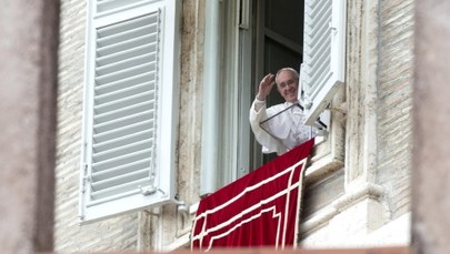 Papież: Módlcie się za mnie. Jestem trochę stary i trochę chory