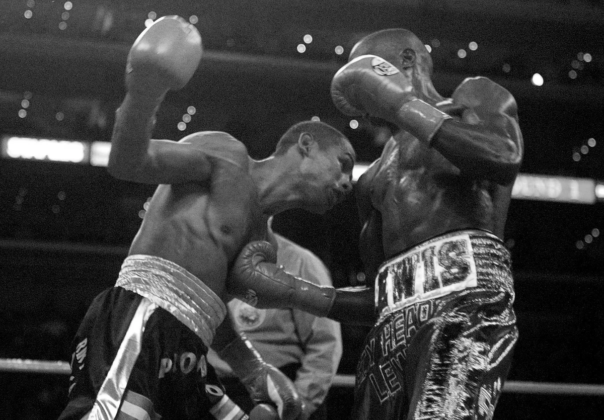 Nie żyje były zawodowy mistrz świata w boksie w wadze półśredniej Andrew Lewis. 44-letni pięściarz zginął w wypadku samochodowym w Gujanie. 