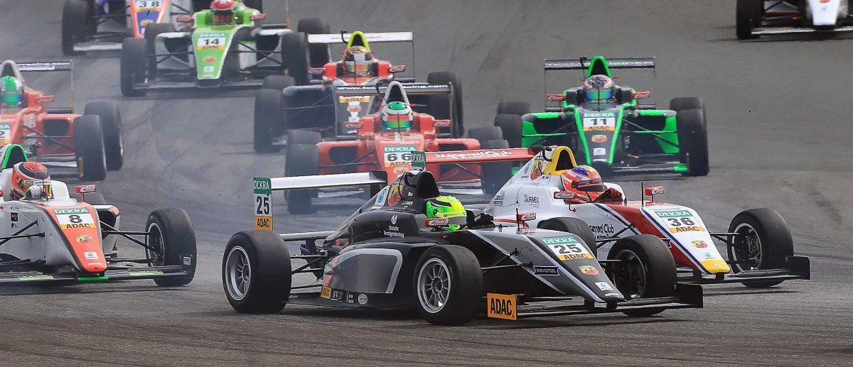 Iran jest zainteresowany organizacją wyścigu Formuły 1. Władze są gotowe zbudować na wyspie Qeshm w Zatoce Perskiej nowoczesny tor, spełniający wszystkie wymogi Formula One Group (FOG). 