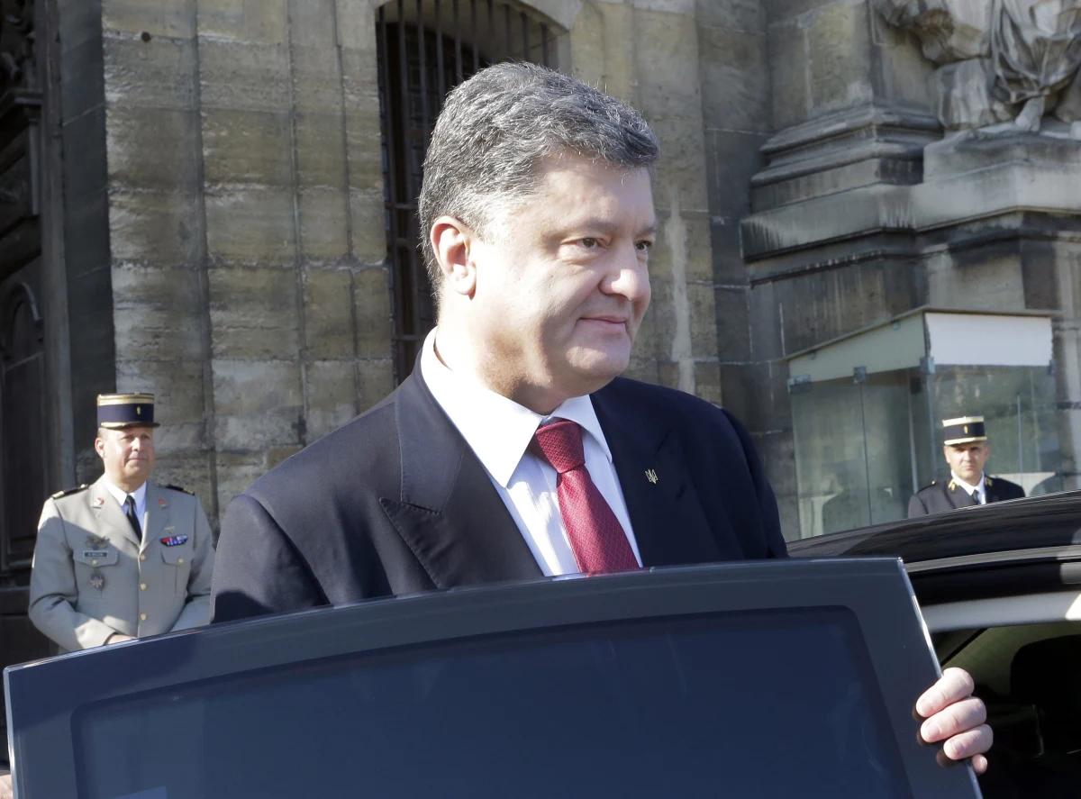 Prezydent Ukrainy Petro Poroszenko oświadczył, że w związku ze wzrostem groźby wszczęcia przez "ugrupowania rosyjsko-terrorystyczne" szerokich działań bojowych jego kraj potrzebuje nowej strategii bezpieczeństwa. Jej założeniem będzie członkostwo w NATO.