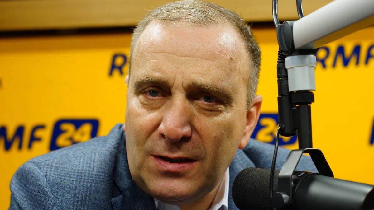 „Jestem zwolennikiem, że wybory są na 100 proc., z zaangażowaniem, budują emocje. W tej kampanii nie było atmosfery wyborczej gorączki” – mówi w Kontrwywiadzie RMF FM szef MSZ Grzegorz Schetyna pytany o to, co zawiodło w kampanii prezydenckiej. Jego zdaniem stało się to także dlatego, że „kandydat, którego przedstawiła opozycja nie był pełnoformatowy i nie był liderem ugrupowania”. 