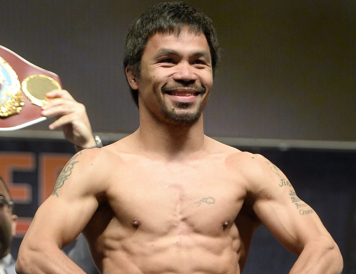 Filipiński bokser Manny Pacquiao pomyślnie przeszedł operację prawego barku. Według wstępnych prognoz treningi będzie mógł wznowić najwcześniej za pół roku. 