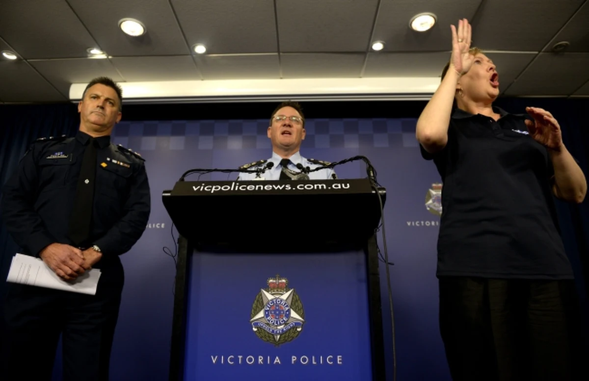 Policja w Melbourne aresztowała 17-latka, który przygotowywał zamach bombowy. W jego domu policjanci znaleźli trzy ładunki wybuchowe domowej konstrukcji.