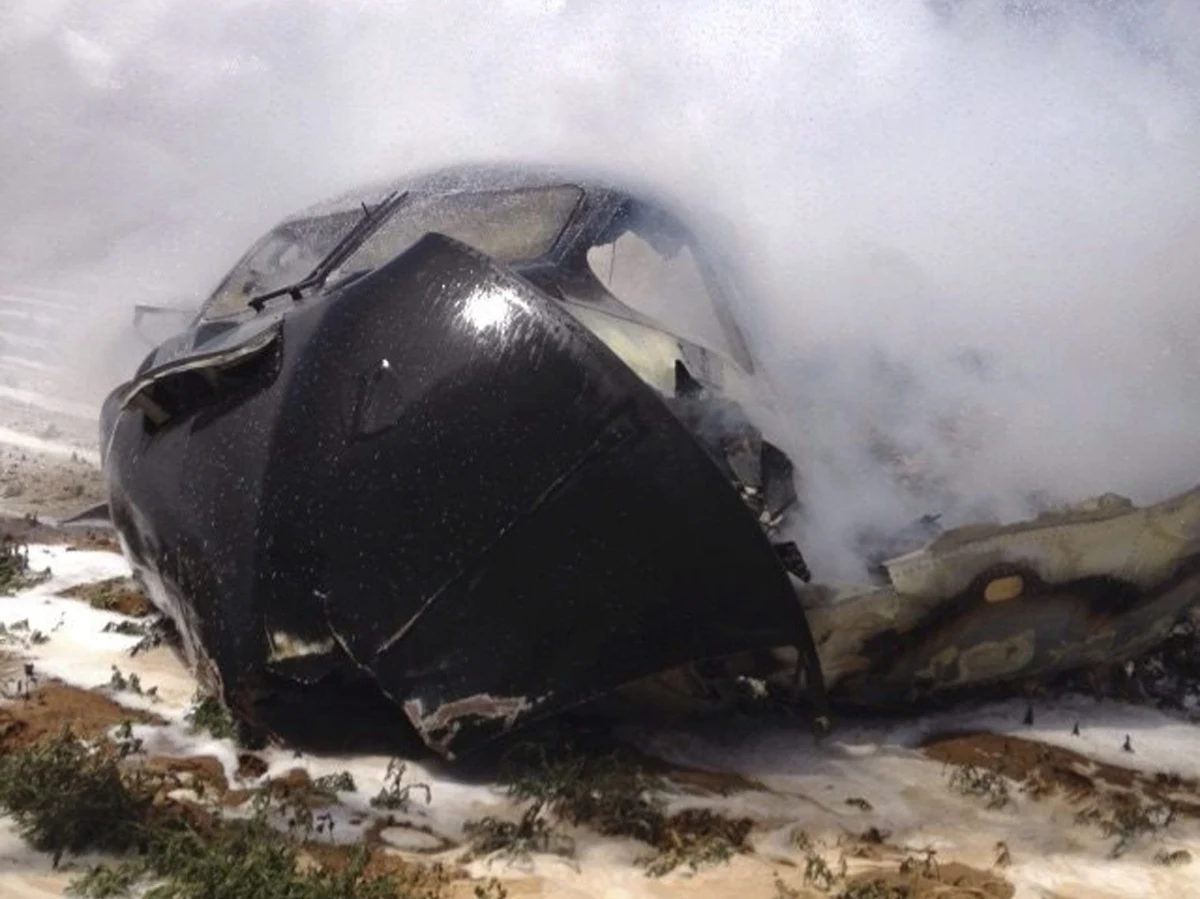 Co najmniej cztery osoby zginęły w katastrofie wojskowego Airbusa A400M w pobliżu lotniska w Sewilli na południu Hiszpanii. Maszyna, która odbywała lot testowy, rozbiła się tuż po starcie. Lokalne media podają, że załoga sygnalizowała problemy techniczne.