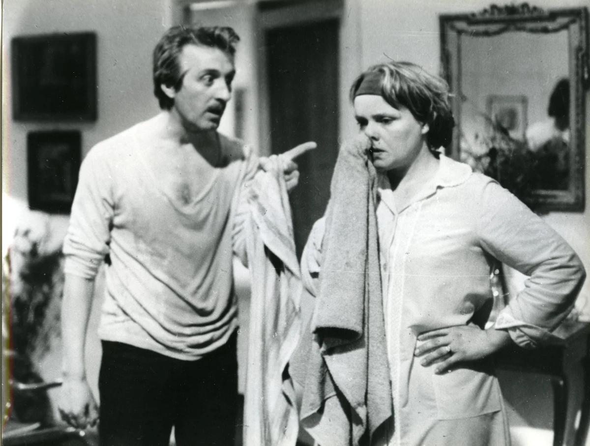 Dokładnie 40 lat temu, 16 maja 1975 Telewizja Polska pokazała pierwszy odcinek "Czterdziestolatka" - serialu, który stał się nie tylko portretem całego pokolenia, ale też symbolem propagandy sukcesu lat 70. Główny bohater - warszawski inżynier Stefan Karwowski brał udział w budowie sztandarowych inwestycji dekady Gierka. 