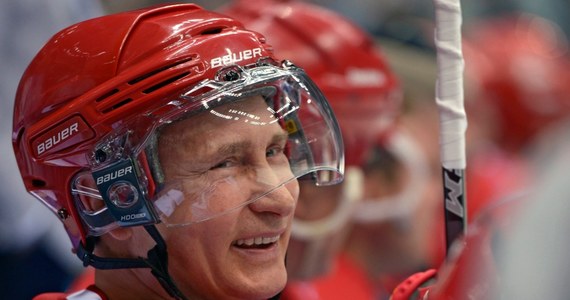 Prezydent Rosji Władimir Putin zagrał w meczu hokeja w Soczi. W jego drużynie byli też inni politycy i biznesmeni. Oczywiście wygrali!