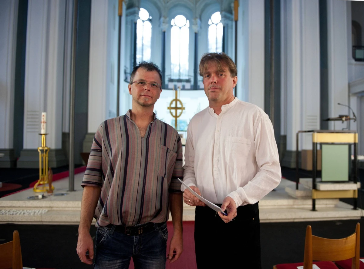 Protestancki Kościół Szkocji zmienia stanowisko wobec homoseksualnych księży. Jego Generalne Zgromadzenie zezwoliło na umieszczanie na stanowiskach pastorów, którzy są zalegalizowanych związkach partnerskich. 