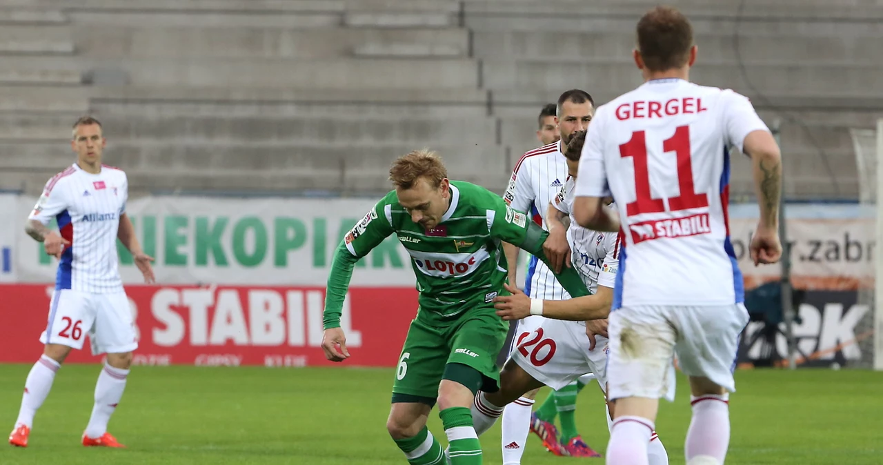 Sebastian Mila w meczu z Górnikiem Zabrze