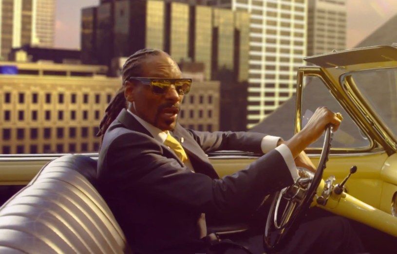Snoop Dogg zaprezentował klip do utworu "California Roll" nagranego wspólnie ze Stevie Wonderem i Pharrellem Williamsem. 