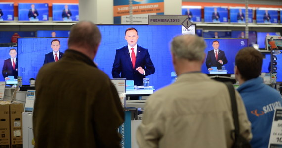 Kto wygrał czwartkową debatę prezydencką? "Odpowiedź jest prosta. Nikt. Był remis, ale nie zero do zera, tylko minus pięć do minus pięciu. Dość żałosne widowisko" - ocenia w rozmowie z Interią Piotr Tymochowicz, doradca mediowy, specjalista ds. wizerunku i marketingu politycznego.