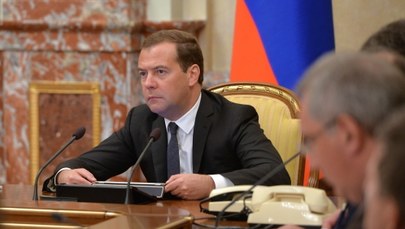 Miedwiediew: Zajmiemy twardą postawę w razie niewypłacalności Ukrainy