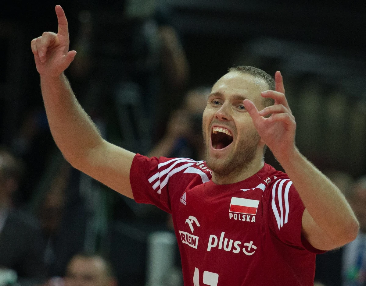 „Sztab szkoleniowy jasno nam określił, że priorytetem jest Puchar Świata, który może dam nać awans na igrzyska olimpijskie” - mówi w rozmowie z RMF FM siatkarz Paweł Zatorski. Libero naszej kadry ocenił też nowego kapitana zespołu Karola Kłosa. „Jest bardzo odpowiedzialny, można na niego liczyć” - zapewnia Zatorski.