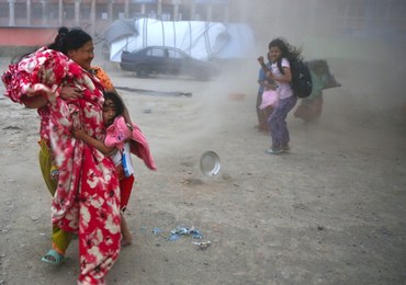 Nepal: Tysiące ludzi ewakuowanych z powodu zagrożenia powodzią