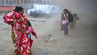 Nepal: Tysiące ludzi ewakuowanych z powodu zagrożenia powodzią