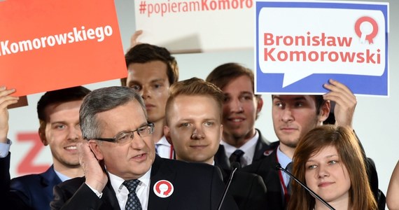 "Nie udało się tym razem, tak zdecydowali obywatele Polski wolnej, Polski demokratycznej" - powiedział Bronisław Komorowski, który zgodnie z wynikami sondażu Ipsos dla TVP, TVN24 i Polsat News przegrał w drugiej turze wyborów prezydenckich z Andrzejem Dudą. Kandydat PiS otrzymał 53,0 proc. głosów. Popierany przez PO Komorowski uzyskał 47,0 procent. 