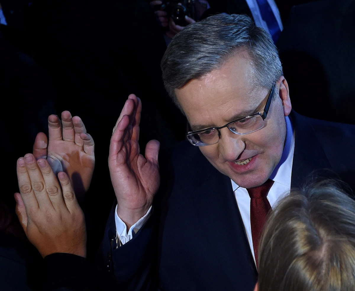 Andrzej Duda nie tyle wygrał wybory, co Bronisław Komorowski je przegrał, a wynik jest oznaką zmęczenia rządami PO - tak rezultat wyborów prezydenckich komentuje socjolog, publicysta Maciej Gdula. Według sondażowych danych, kandydat PiS zdobył 52 procent głosów.