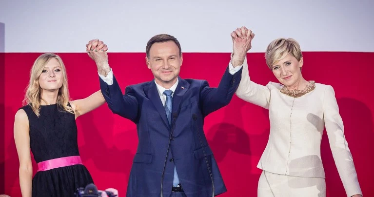 Andrzej Duda z żoną i córką