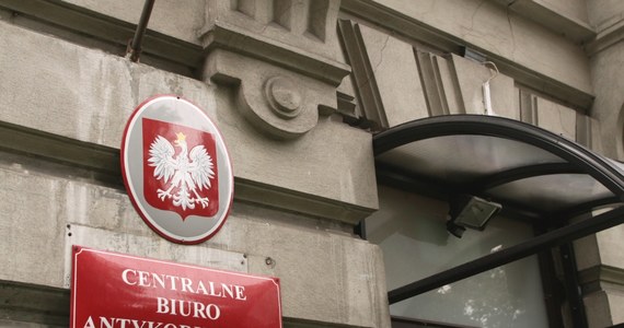 Agenci CBA zatrzymali przewodniczącego obwodowej komisji wyborczej w Łączkach Kucharskich na Podkarpaciu - dowiedział się reporter RMF FM. Mężczyzna usłyszał zarzuty dotyczące korupcji podczas jesiennych wyborów samorządowych. 