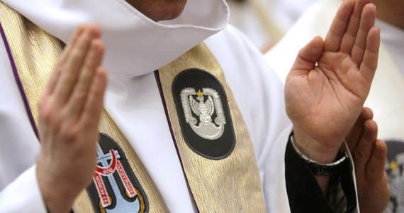 „W polskim Kościele obowiązują już nowe zasady postępowania w sprawach molestowania seksualnego nieletnich” – ujawnia „Rzeczpospolita”. Watykan zatwierdził te normy i zezwolił na ich publikację. 