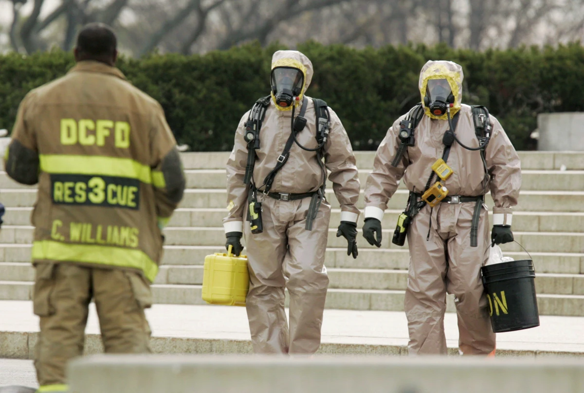 Żywe bakterie wąglika zostały znalezione w próbce wysłanej do Australii z tej samej bazy, z której wcześniej pomyłkowo przesłano niebezpieczne organizmy do cywilnych ośrodków badawczych w USA, a także do bazy w Korei Południowej. O niebezpiecznej przesyłce poinformował agencję Reutera przedstawiciel Pentagonu, który zastrzegł swoją anonimowość. 
