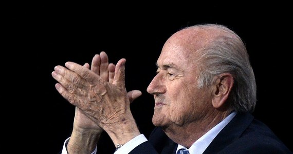 Joseph Blatter został wybrany na prezydenta Międzynarodowej Federacji Piłki Nożnej (FIFA) na kolejną kadencję. Szwajcarski działacz pełni tę funkcję nieprzerwanie od 1998 roku. Wybory odbyły się w tle oskarżeń jego współpracowników o udział w procederze korupcyjnym.