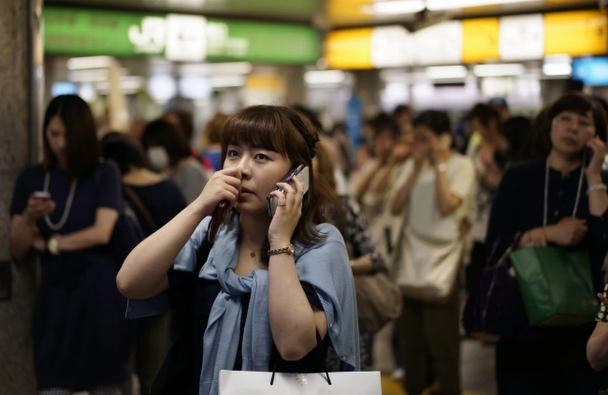 Trzęsienie ziemi o sile 8,5 stopnia w skali Richtera nawiedziło wyspy Ogasawara na południu od Tokio, nie wyrządzając jednak bezpośrednich większych szkód. Nie ma zagrożenia falami tsunami.
