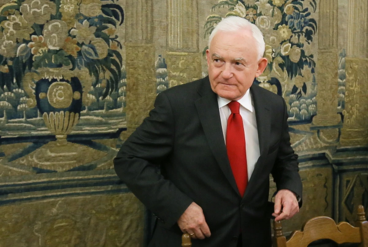 SLD będzie zmierzał do utworzenia jednej listy szeroko rozumianej lewicy w wyborach parlamentarnych - poinformował szef SLD Leszek Miller po posiedzeniu Rady Krajowej. Zapowiedział, że niebawem odbędzie się spotkanie m.in. z OPZZ dotyczące tej kwestii.