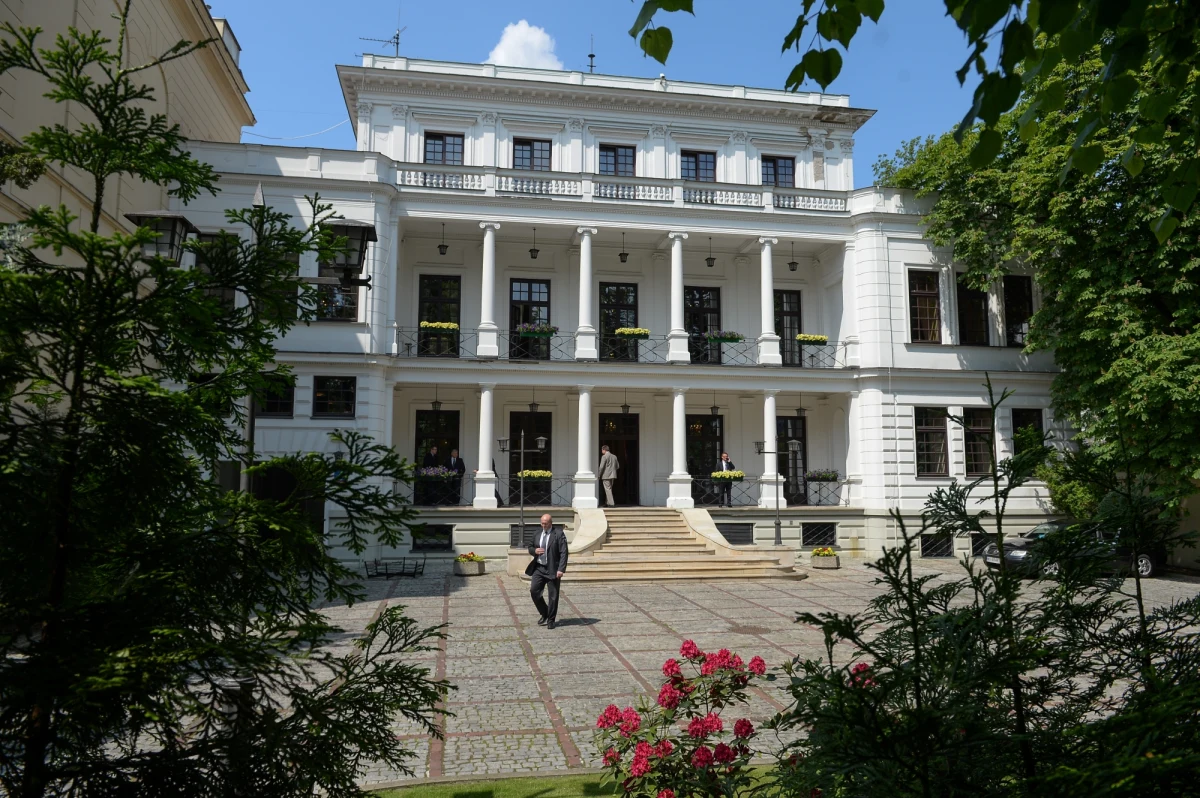 Prezydent elekt Andrzej Duda będzie urzędował na ul. Foksal. Najpewniej zacznie w przyszłym tygodniu - ustalił dziennikarz RMF FM Konrad Piasecki.  