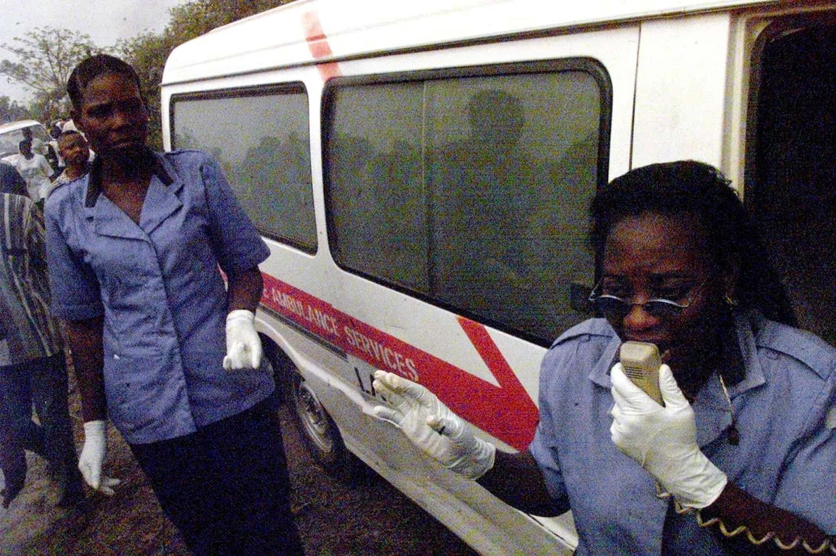 Samochód cysterna eksplodował na zatłoczonym przystanku autobusowym w mieście Awka, stolicy stanu Anambra w Nigerii. Wybuch spowodował pożar 11 samochodów i śmierć 69 ludzi - poinformował szef nigeryjskiego Czerwonego Krzyża Peter Emeka Kathy.